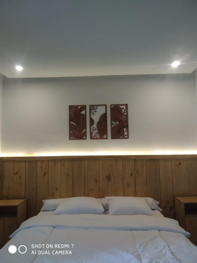 Cemare Cottage Lembar  外观 照片