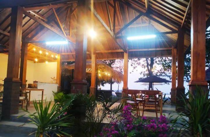 Cemare Cottage Lembar  外观 照片